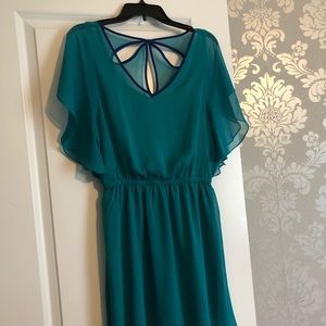 Express flutter sleeve dress size M